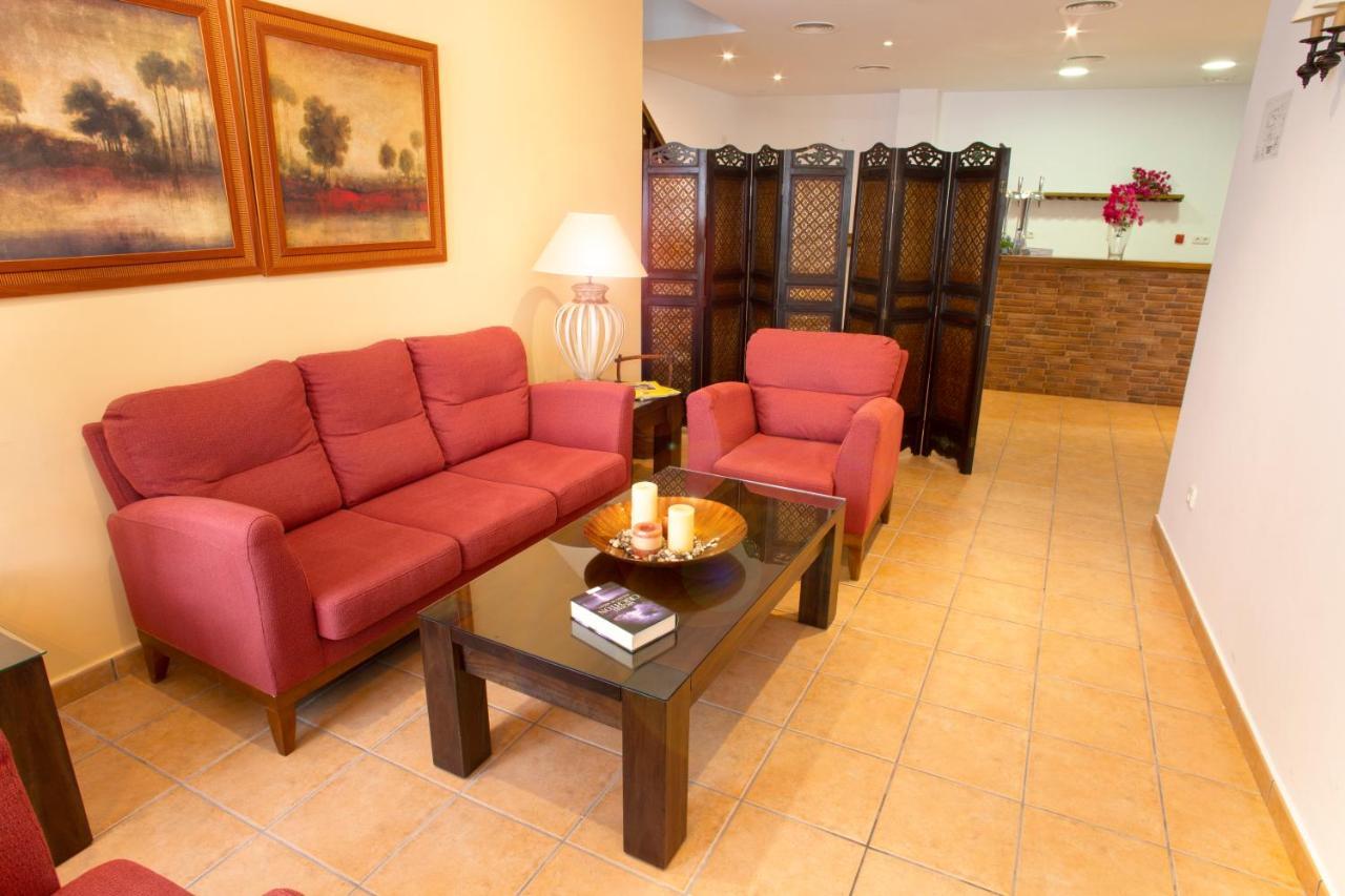 Hostal Rural Zahara Саара-де-ла-Сьерра Экстерьер фото