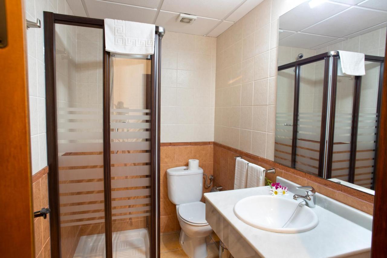 Hostal Rural Zahara Саара-де-ла-Сьерра Экстерьер фото